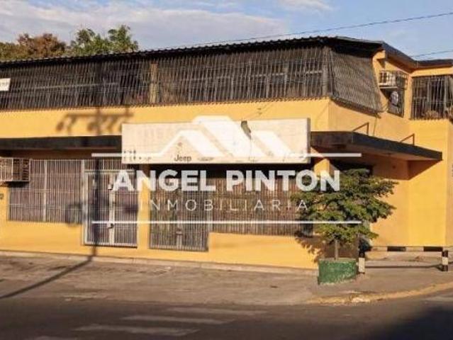 Local Comercial en venta en Cacique Mara, Maracaibo