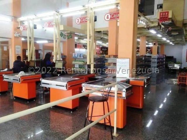 Local Comercial en venta en Cacique Mara, Maracaibo