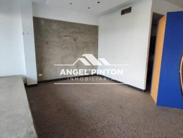 Local Comercial en venta en Cacique Mara, Maracaibo