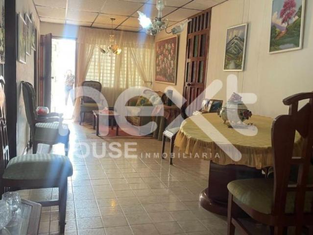 Local Comercial en venta en Cacique Mara, Maracaibo