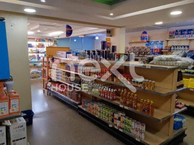 Local Comercial en venta en Cacique Mara, Maracaibo