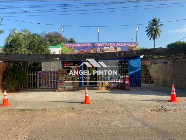 Local Comercial en venta en Cacique Mara, Maracaibo