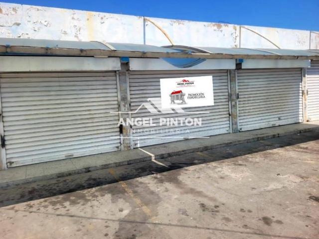 Local Comercial en venta en Cacique Mara, Maracaibo