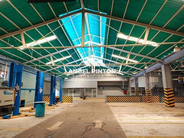 Local Comercial en venta en Cacique Mara, Maracaibo