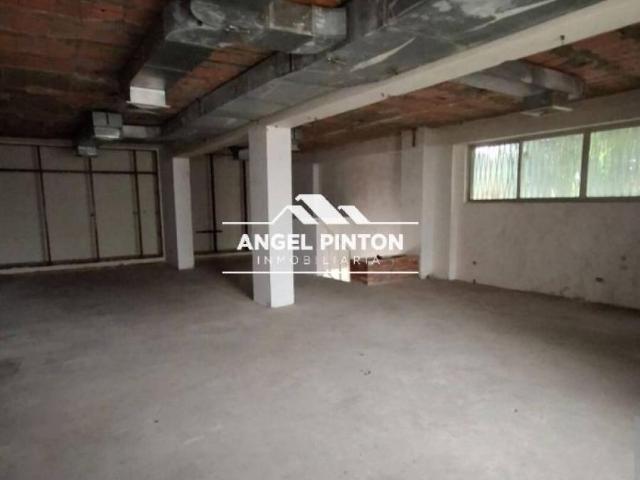 Local Comercial en venta en Cacique Mara, Maracaibo