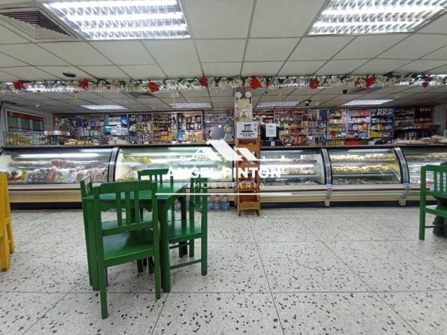 Local Comercial en venta en Cacique Mara, Maracaibo