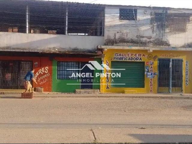 Local Comercial en venta en Cacique Mara, Maracaibo