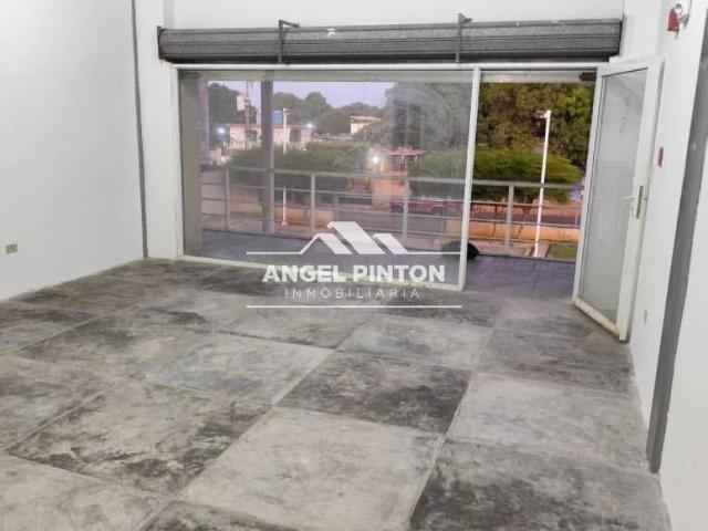Local Comercial en venta en Cacique Mara, Maracaibo