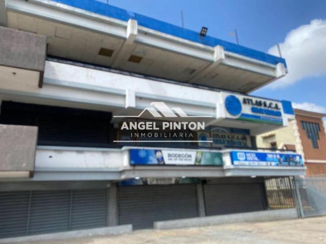 Local Comercial en venta en Cacique Mara, Maracaibo