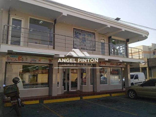 Local Comercial en venta en Cacique Mara, Maracaibo