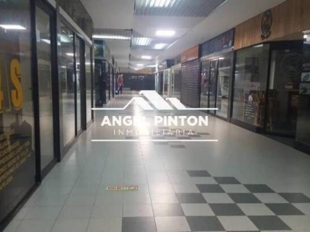 Local Comercial en venta en Cacique Mara, Maracaibo