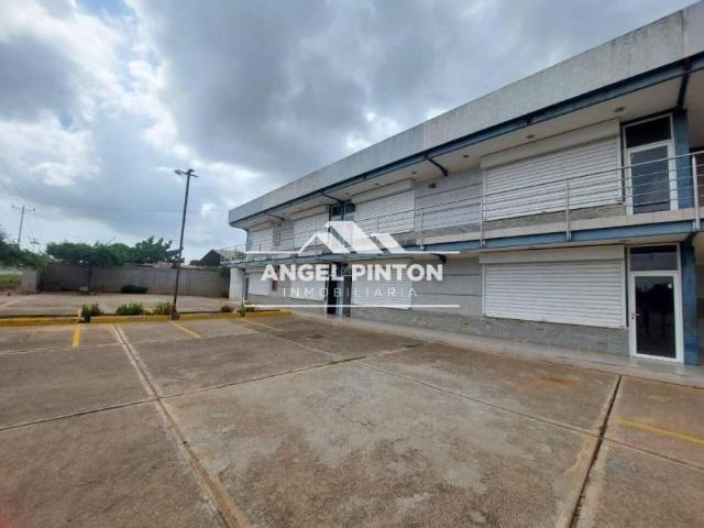 Local Comercial en venta en Cacique Mara, Maracaibo