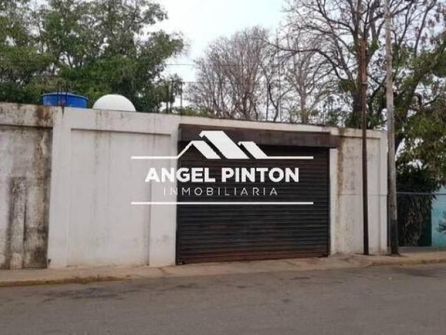 Local Comercial en venta en Cacique Mara, Maracaibo