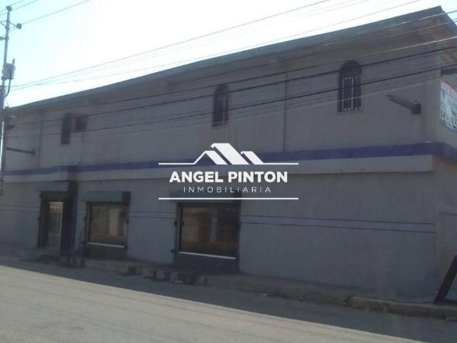 Local Comercial en venta en Cacique Mara, Maracaibo