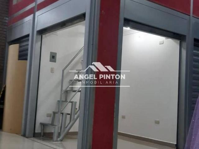 Local Comercial en venta en Cacique Mara, Maracaibo