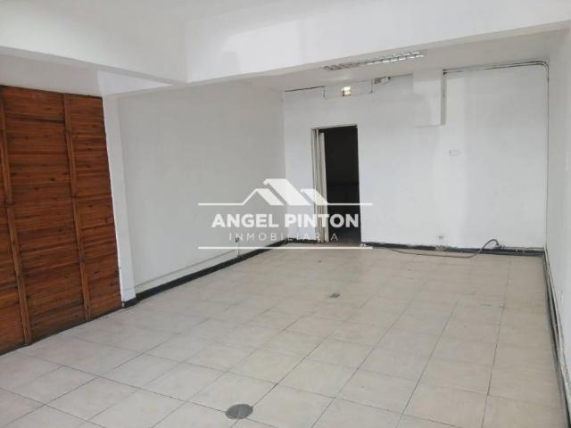Local Comercial en venta en Cacique Mara, Maracaibo