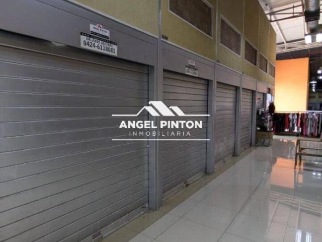 Local Comercial en venta en Cacique Mara, Maracaibo