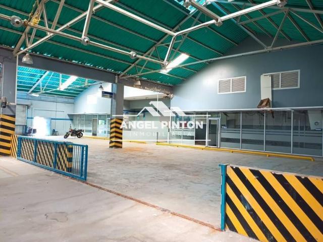 Local Comercial en venta en Cacique Mara, Maracaibo