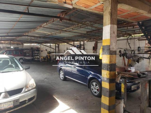 Local Comercial en venta en Cacique Mara, Maracaibo