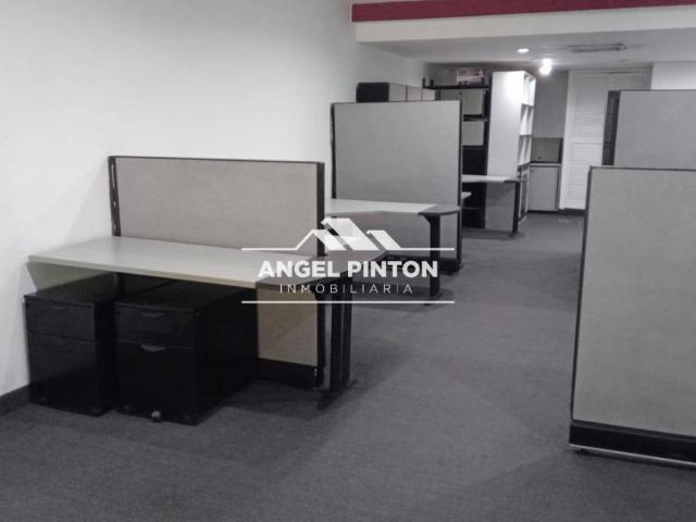 Local Comercial en venta en Cacique Mara, Maracaibo