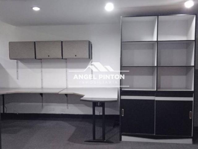 Local Comercial en venta en Cacique Mara, Maracaibo