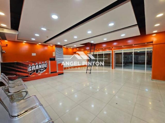 Local Comercial en venta en Cacique Mara, Maracaibo