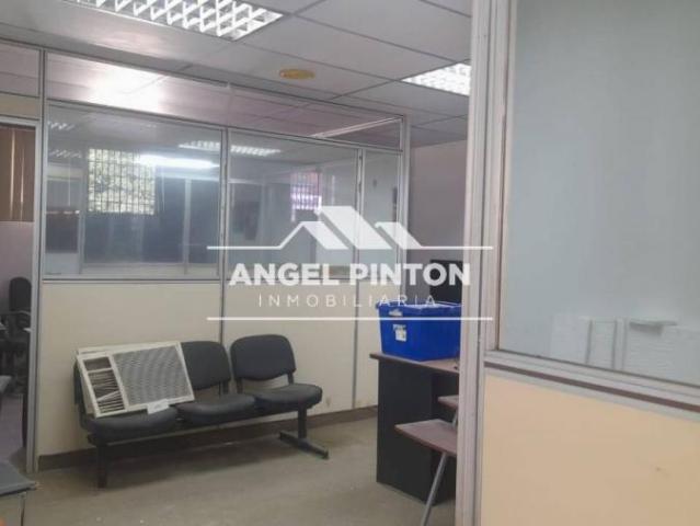 Local Comercial en venta en Cacique Mara, Maracaibo