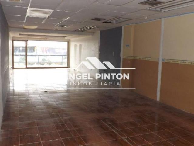 Local Comercial en venta en Cacique Mara, Maracaibo