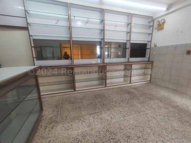 Local Comercial en venta en Cacique Mara, Maracaibo