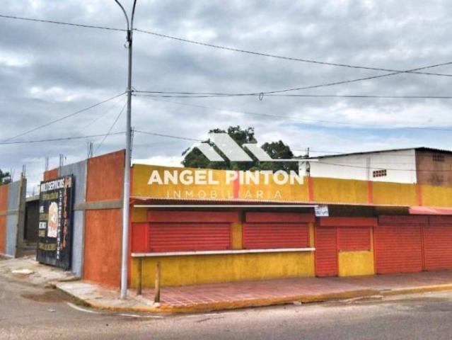 Local Comercial en venta en Cacique Mara, Maracaibo