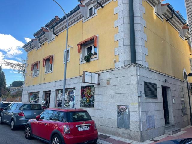 Local Comercial en venta en Moralzarzal, Madrid