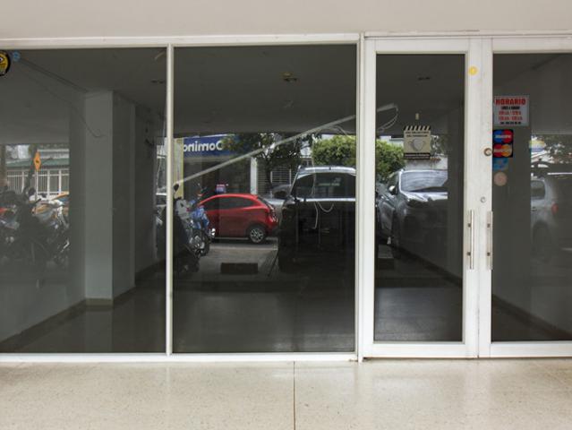 Local en venta en Neiva, Huíla