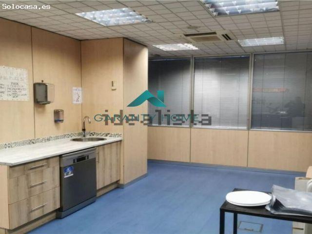 Local Comercial en venta en Usera, Madrid