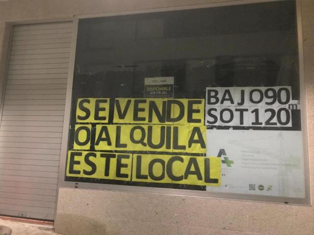 Local Comercial en venta en Ribeira, A Barbanza