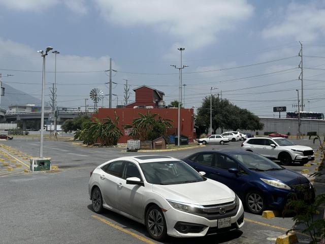 Local Comercial en venta en San Nicolás De Los Garza, Nuevo León