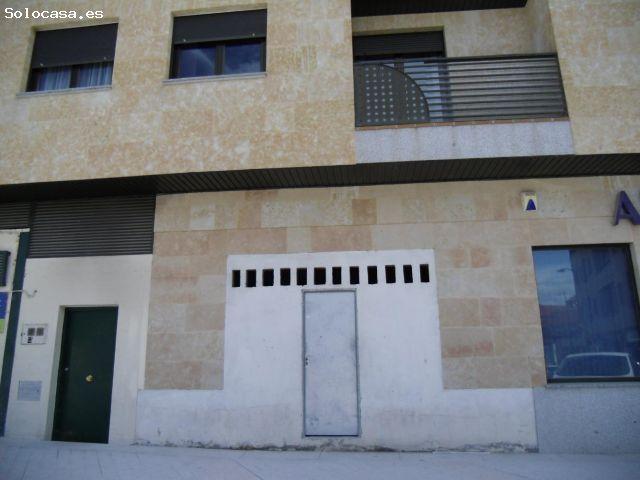 Local Comercial en alquiler en Villares De La Reina, Castilla y León