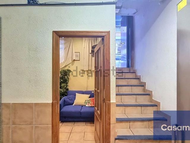 Local Comercial en alquiler en Diputació, l'Alacantí