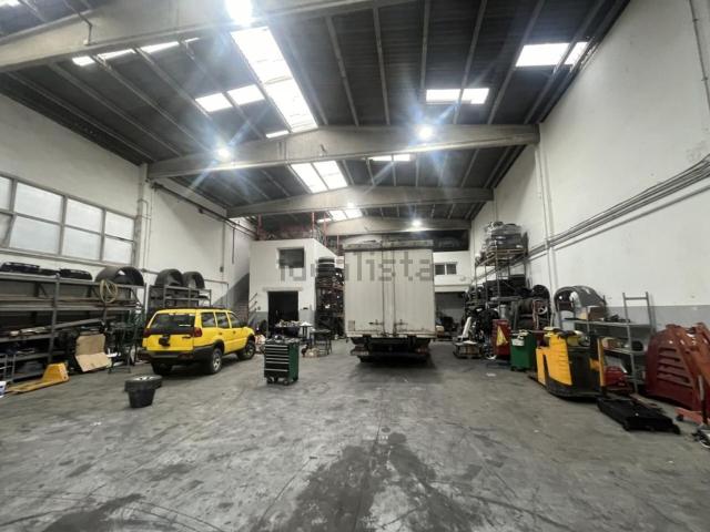 Nave en venta en Esparreguera