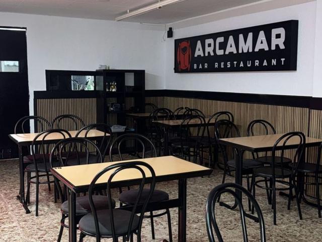 Local Comercial en alquiler en Montesa, Esplugues De Llobregat