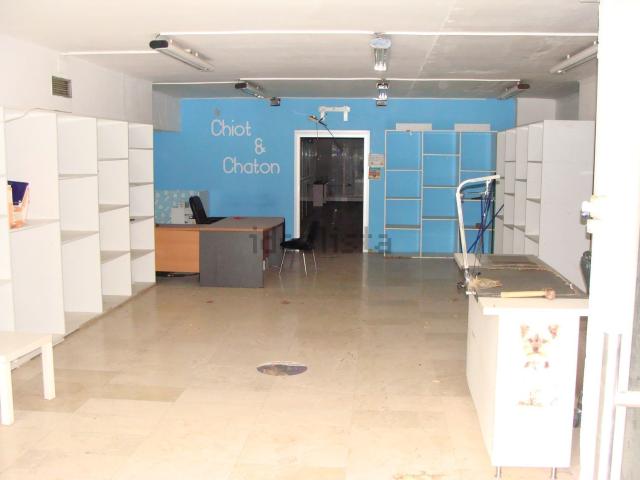 Local Comercial en alquiler en la Plana, Esplugues De Llobregat