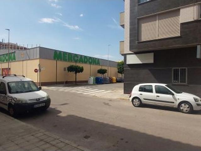 Local Comercial en alquiler en Nules, 1 de Maig (Purificación Escribano)