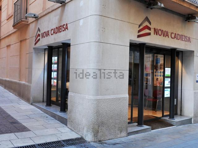 Local Comercial en alquiler en Figueres, Girona