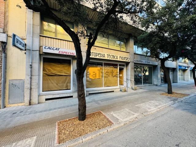 Local Comercial en alquiler en Figueres