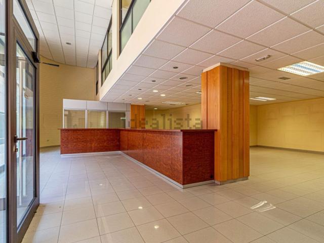 Local Comercial en venta en Figueres, Girona
