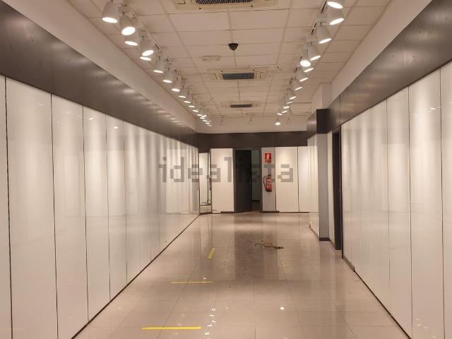 Local Comercial en alquiler en Figueres, Girona