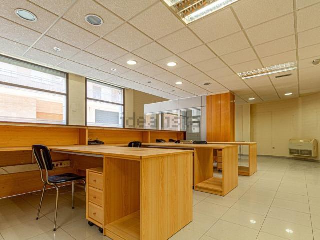 Local Comercial en venta en Figueres, Girona