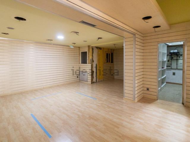 Local Comercial en alquiler en Figueres, Girona