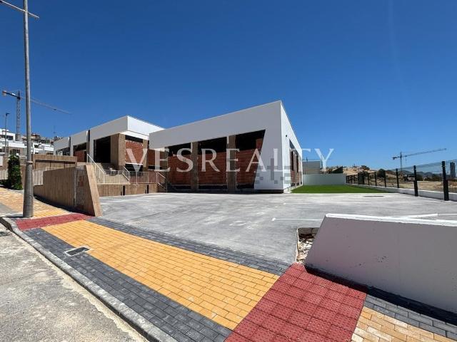 Local Comercial en venta en Urbanització Golf Badia, Finestrat