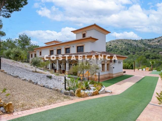 Local Comercial en venta en la Marina Baixa, Valencia