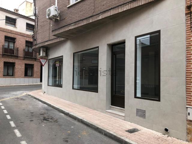 Local Comercial en alquiler en Fuensalida, Castilla-La Mancha